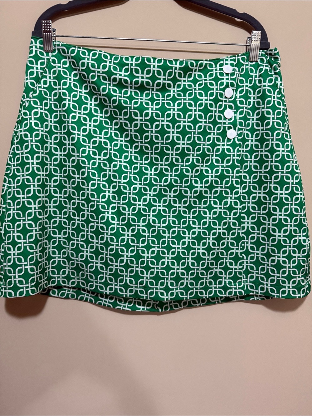 Lilly Pulitzer Green and White Geometric Athletic Skirt